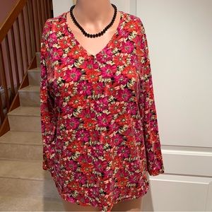 JONES NEW YORK. Sports Petite. Beautiful floral top, pink & fuscia. Cott…
